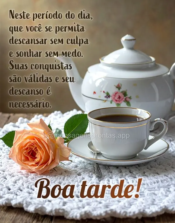 Que esta tarde traga renovação para seu espírito cansado e esperança para seus projetos. Cada pôr do sol nos lembra que finais podem ser lindos e qu...